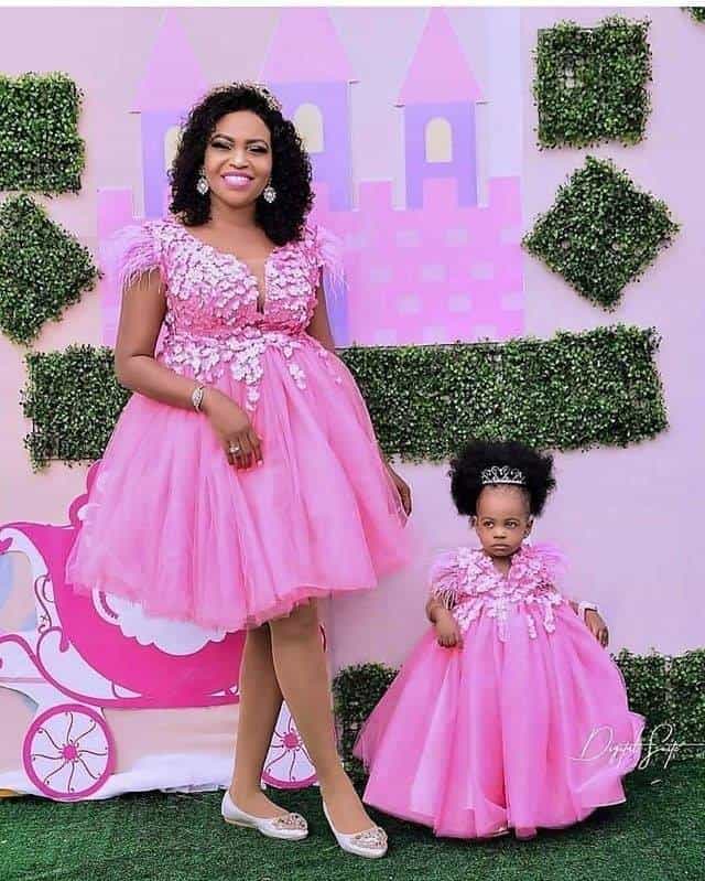 12 PHOTOS Gorgeous Mommy Daughter Dresses - Latest African Fashion Designers 2021